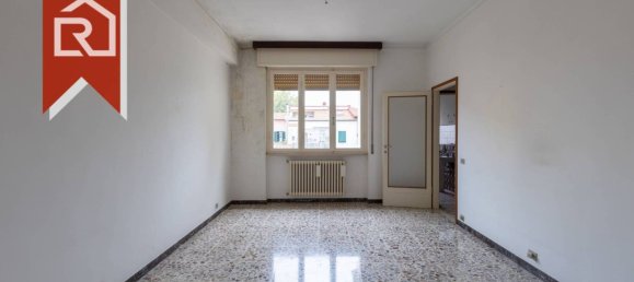2 bedrooms Apartment in Livorno, Italy No. 278954 8