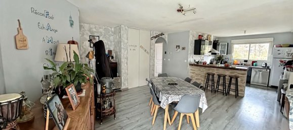 3 bedrooms House in Soudeilles, France No. 100765 11