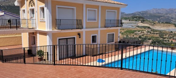 3 Schlafzimmer Haus in Callosa D'en Sarria, Spain, Nr. 158221 2