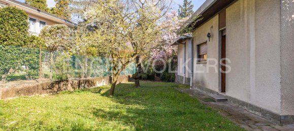 Вилла с 10 комнатами в Варесе, Италия № 139855 8