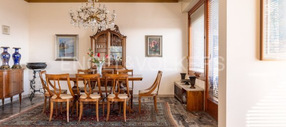 Вилла с 10 комнатами в Варесе, Италия № 139855 20