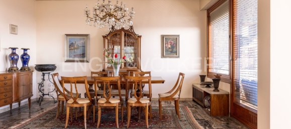 Вилла с 10 комнатами в Варесе, Италия № 139855 19