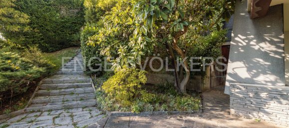 Вилла с 10 комнатами в Варесе, Италия № 139855 42