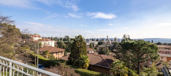 Вилла с 10 комнатами в Варесе, Италия № 139855 24