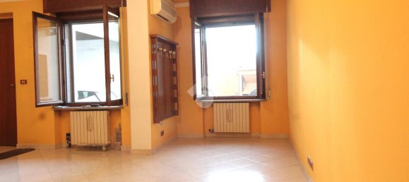 Дом с 10 комнатами в Беллуско, Италия № 128491 4