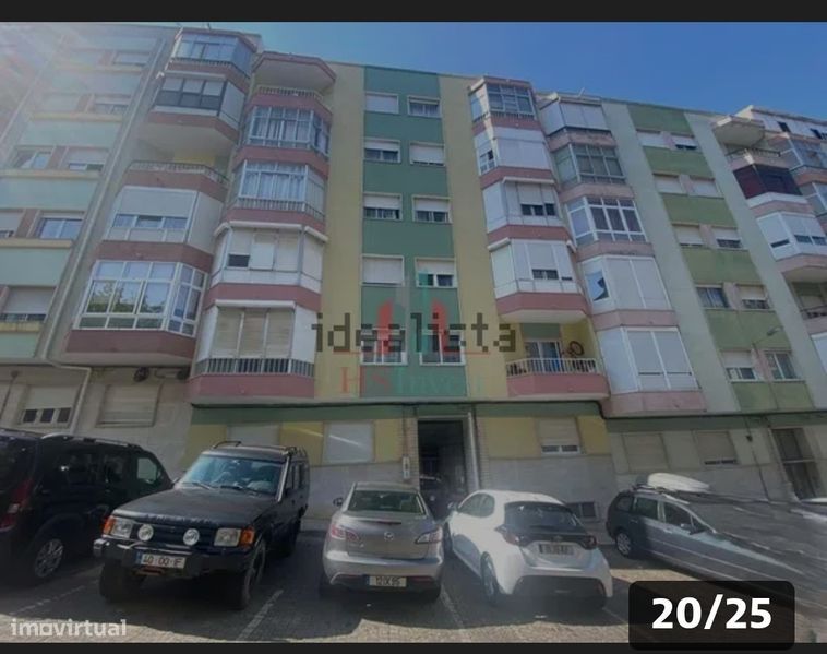 2 chambres Propriété commerciale à Amadora, Portugal No. 247627