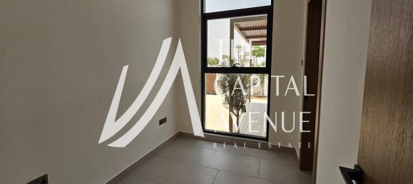 5 bedrooms Villa in Yas Island, UAE No. 31702 7