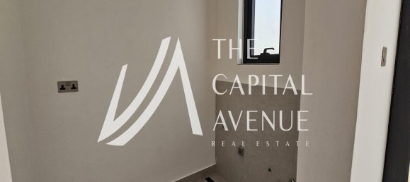 5 bedrooms Villa in Yas Island, UAE No. 31702 30