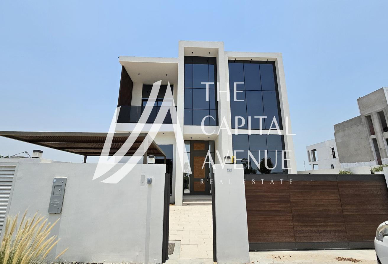 5 bedrooms Villa in Yas Island, UAE No. 31702