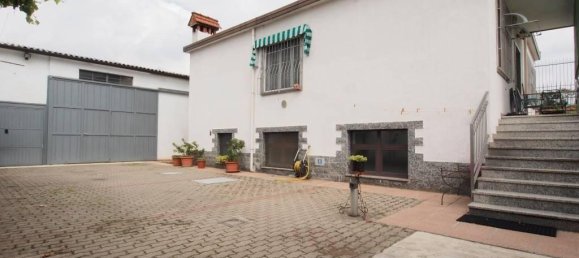 3-salle Villa à Milan, Italy No. 242209 3