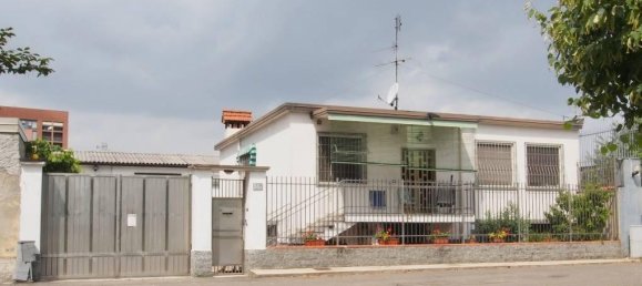 3-salle Villa à Milan, Italy No. 242209 24