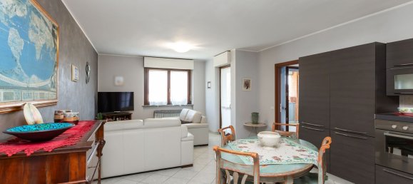 3-Zimmer Wohnung in Turin, Italy, Nr. 290492 2