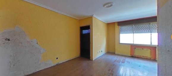 4 Schlafzimmer Wohnung in Villablino, Spain, Nr. 95859 7