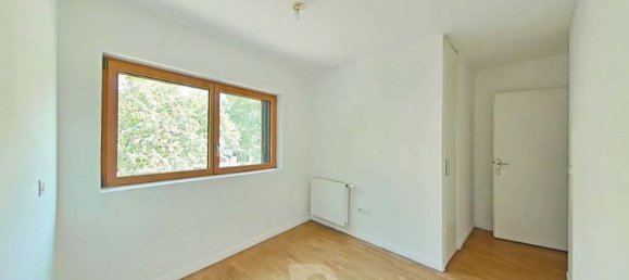 Apartamento de 3 dormitorios en Seine-Saint-Denis, France No. 356337 5