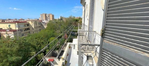 Apartamento de 3 divisões em Torre Annunziata, Italy N.º 145646 17