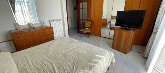 Apartamento de 3 divisões em Torre Annunziata, Italy N.º 145646 21
