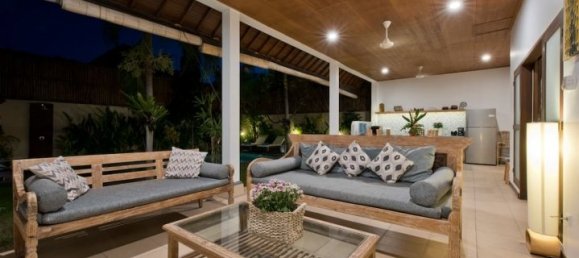 2 dormitorios villa en alquiler en Kerobokan, Badung, Bali, Indonesia № 3486 5