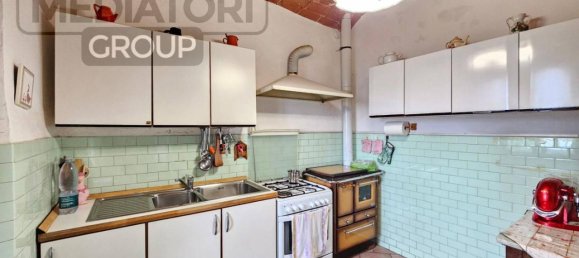 7 rooms House in Serravalle Pistoiese, Italy No. 31556 6