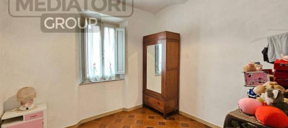 7 rooms House in Serravalle Pistoiese, Italy No. 31556 26
