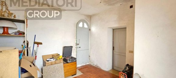 7 rooms House in Serravalle Pistoiese, Italy No. 31556 46