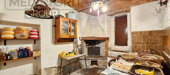 7 rooms House in Serravalle Pistoiese, Italy No. 31556 15