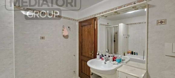 7 rooms House in Serravalle Pistoiese, Italy No. 31556 38