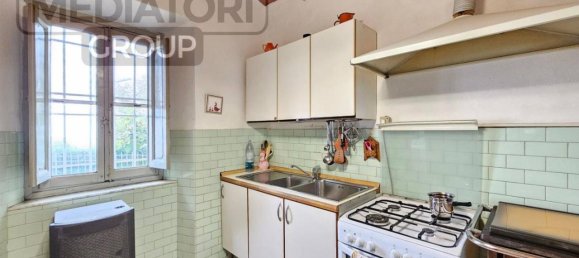 7 rooms House in Serravalle Pistoiese, Italy No. 31556 7