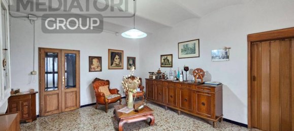 7 rooms House in Serravalle Pistoiese, Italy No. 31556 2