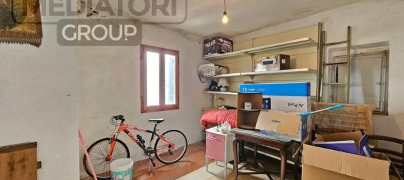 7 rooms House in Serravalle Pistoiese, Italy No. 31556 44
