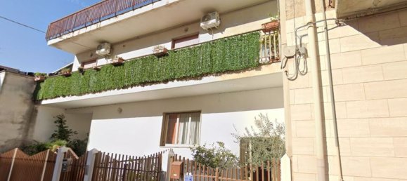 4-salle Penthouse à Triggiano, Italy No. 259837 7