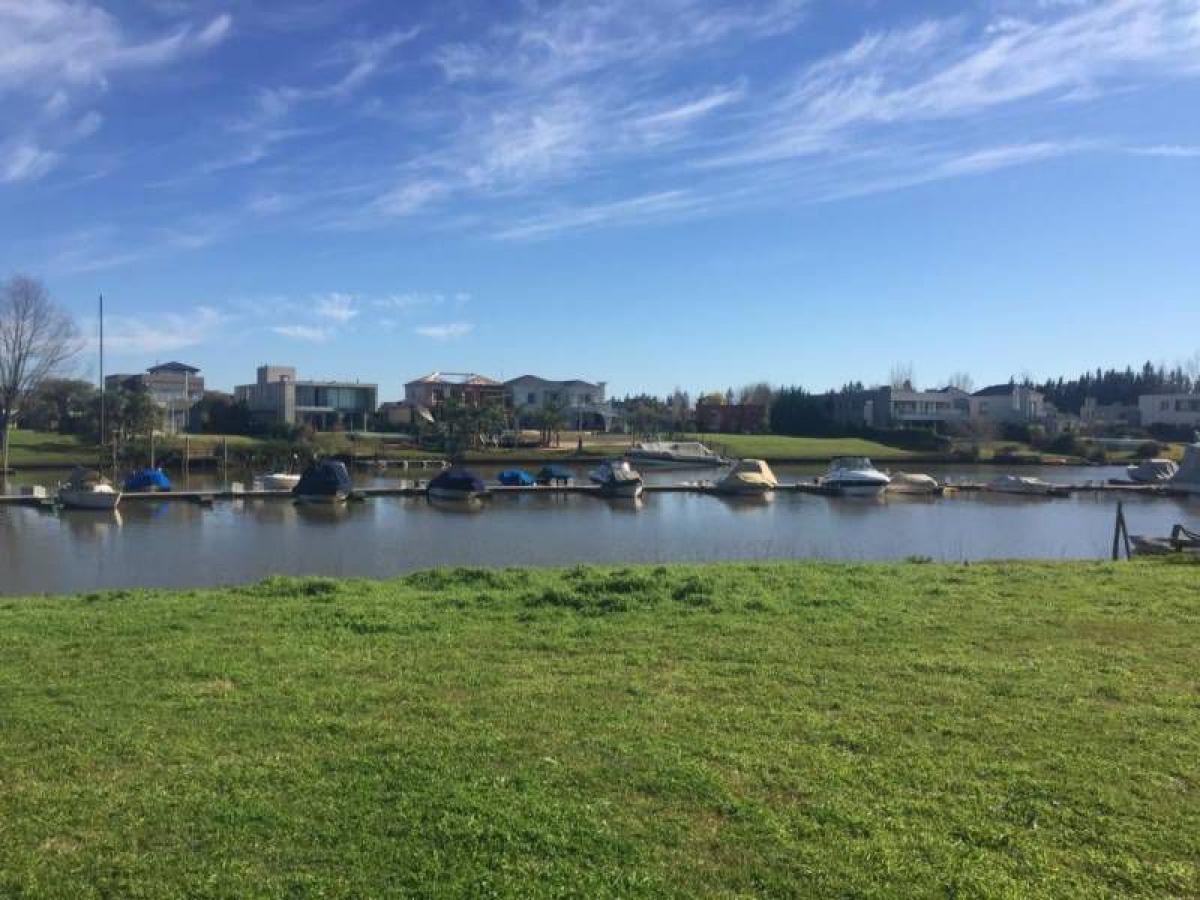  Land in Tigre, Argentina No. 119589