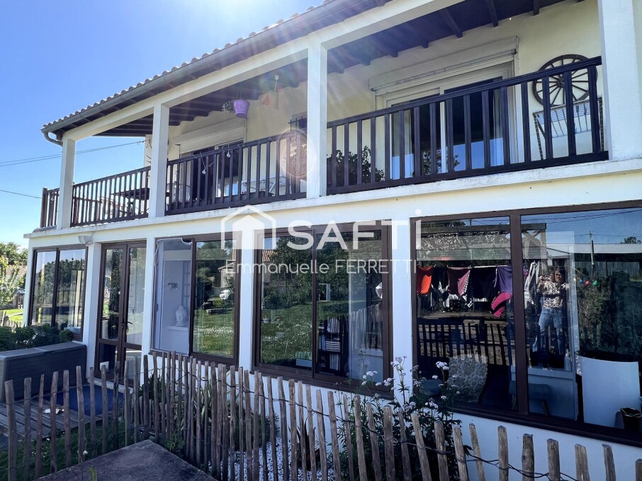 2 bedrooms House in Longeville-sur-Mer, France No. 353468