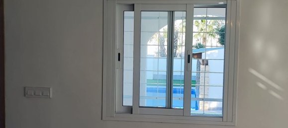 3 bedrooms House in Catral, Spain No. 185193 6