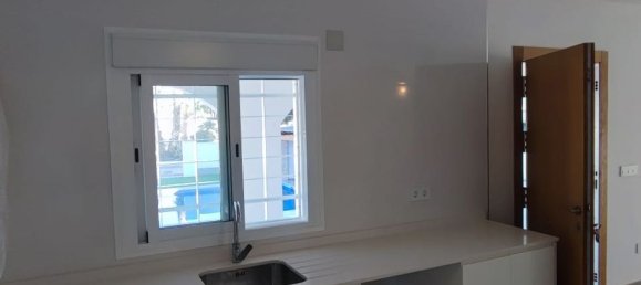 3 bedrooms House in Catral, Spain No. 185193 5