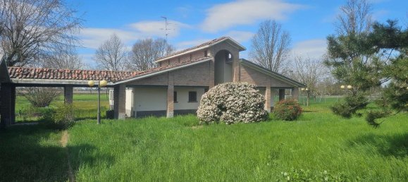 6-Zimmer Villa in Rubiera, Italy, Nr. 14793 2