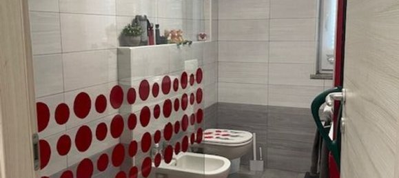 Apartamento de 3 divisões em Oleggio, Italy N.º 284015 28