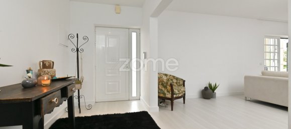 4 bedrooms House in Porto de Mos, Portugal No. 209022 5