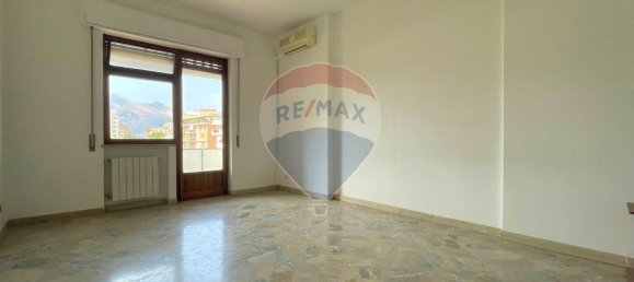 5 bedrooms Apartment in Palermo, Italy No. 326368 9