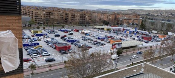 4 bedrooms Apartment in Zaragoza, Spain No. 65281 18