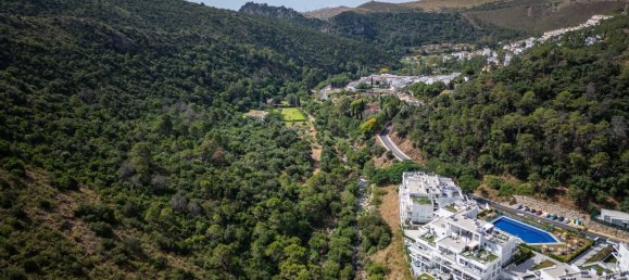 3 bedrooms Penthouse in Benahavis, Spain No. 152987 11