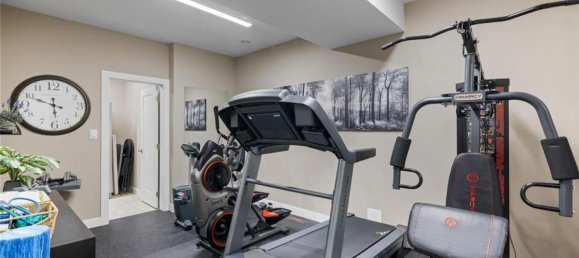 4 bedrooms House in British Columbia, Canada No. 1209 12