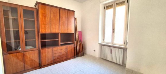 4 rooms Apartment in Pescara, Italy No. 34453 4