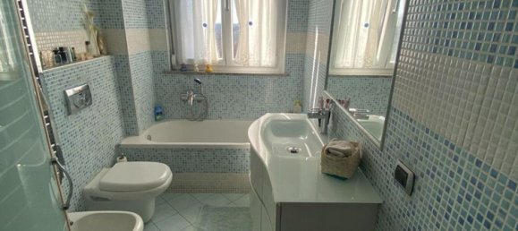 Квартира с 3 комнатами в Пьольтелло, Италия № 51507 16