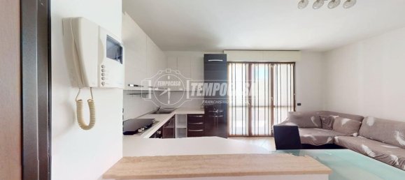 2 rooms Apartment in Limbiate, Italy No. 277956 5