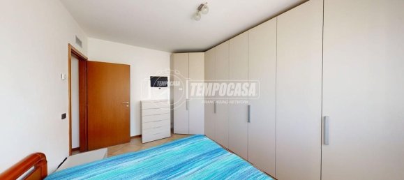 2 rooms Apartment in Limbiate, Italy No. 277956 7