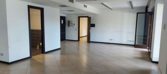 Офис 280м² в Рим, Италия № 372685 3