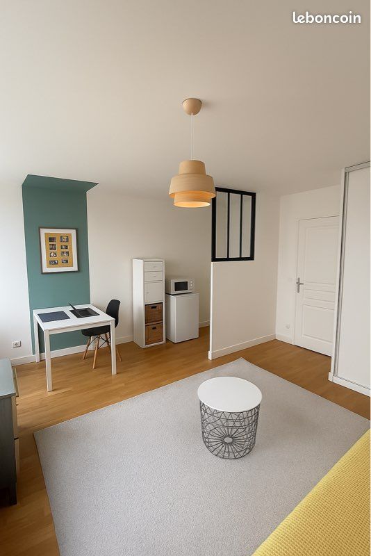 Studio in Issy-les-Moulineaux, France, Nr. 320592