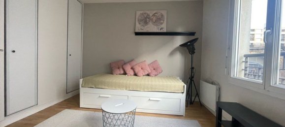 Studio in Issy-les-Moulineaux, France, Nr. 320592 2
