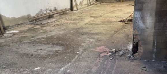 281m² Warehouse in Manises, Spain No. 150155 9