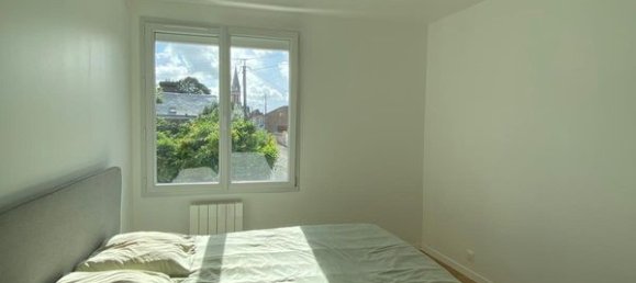 3 bedrooms House in Le Pellerin, France No. 340499 9